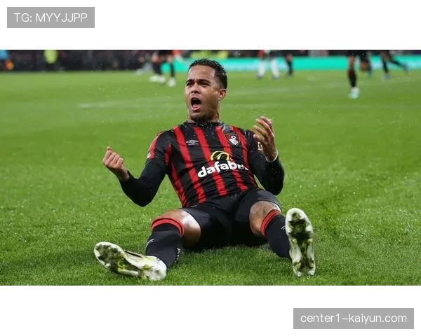 西汉姆联0比0闷平伯恩茅斯 两队连续六次交锋均战平